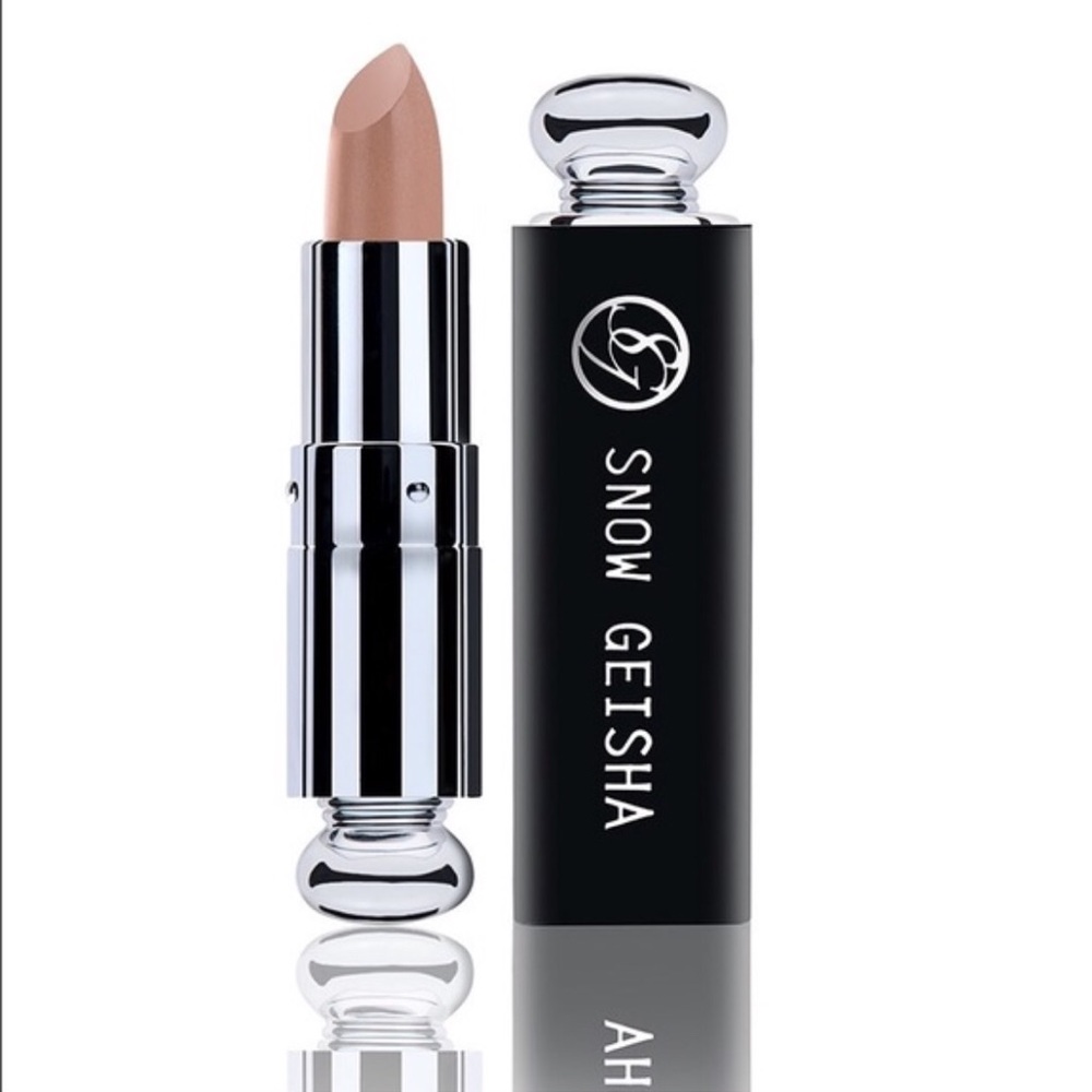 Snow Geisha lipstick